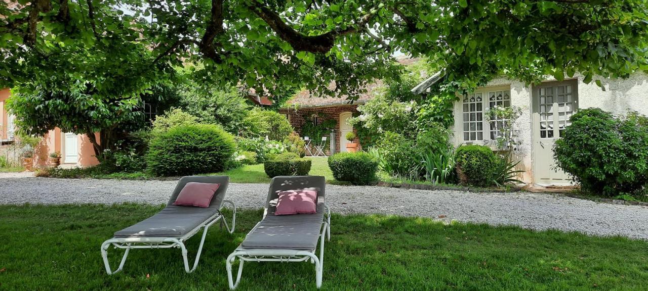 Domaine De La Creuse Bed & Breakfast Moussey  Bagian luar foto