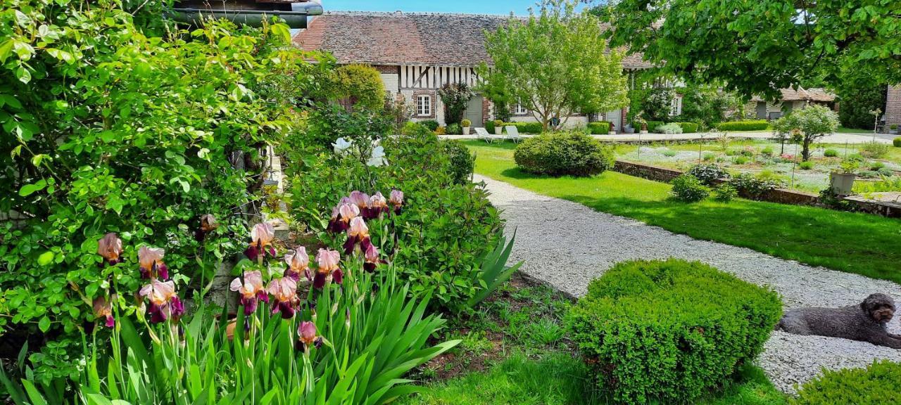 Domaine De La Creuse Bed & Breakfast Moussey  Bagian luar foto
