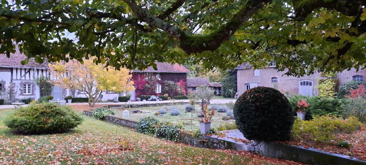 Domaine De La Creuse Bed & Breakfast Moussey  Bagian luar foto