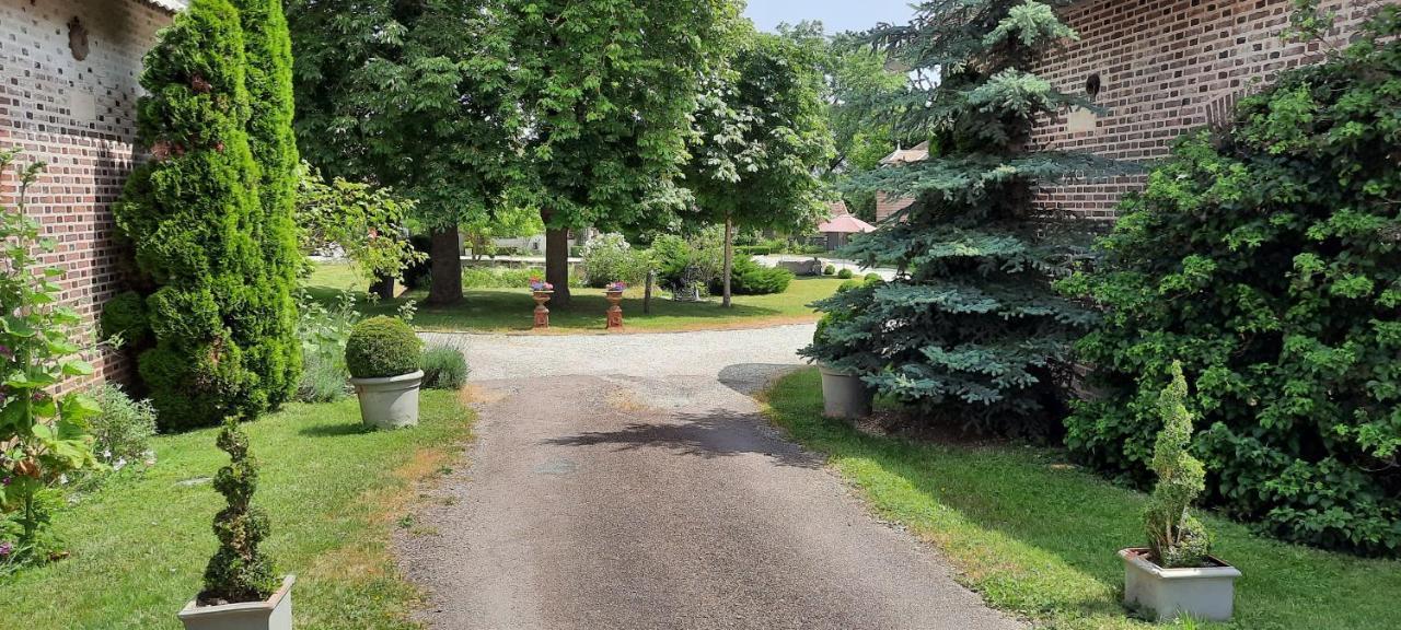 Domaine De La Creuse Bed & Breakfast Moussey  Bagian luar foto